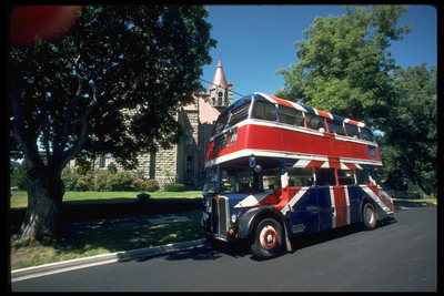 Fotografie double-palubě autobusu v Brazílii. Fotografie starého dubu ve světě