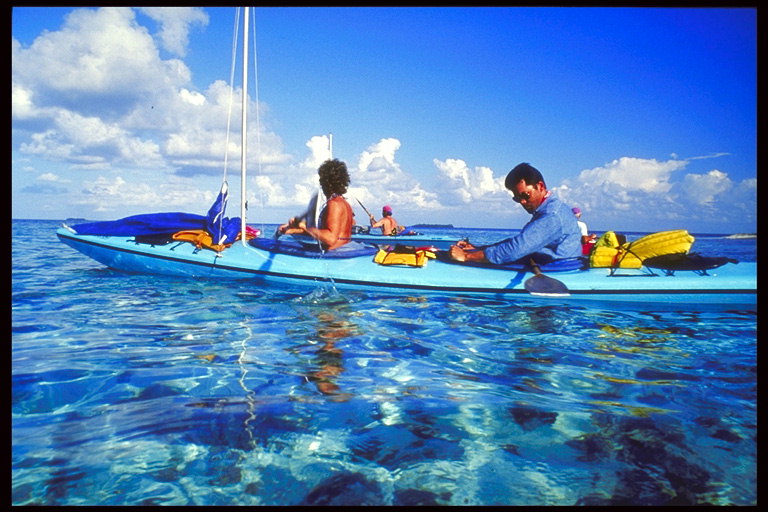 Все прелести моря , солнечной погоды и плавательной техники предоставляют лучшие туристические агенства