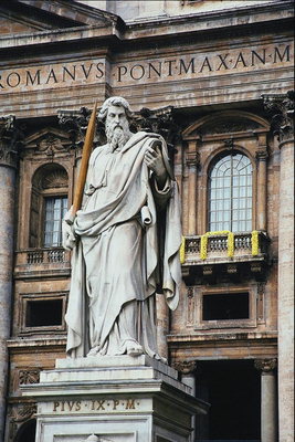 Conducător de la Roma, cu o sabie în mâinile